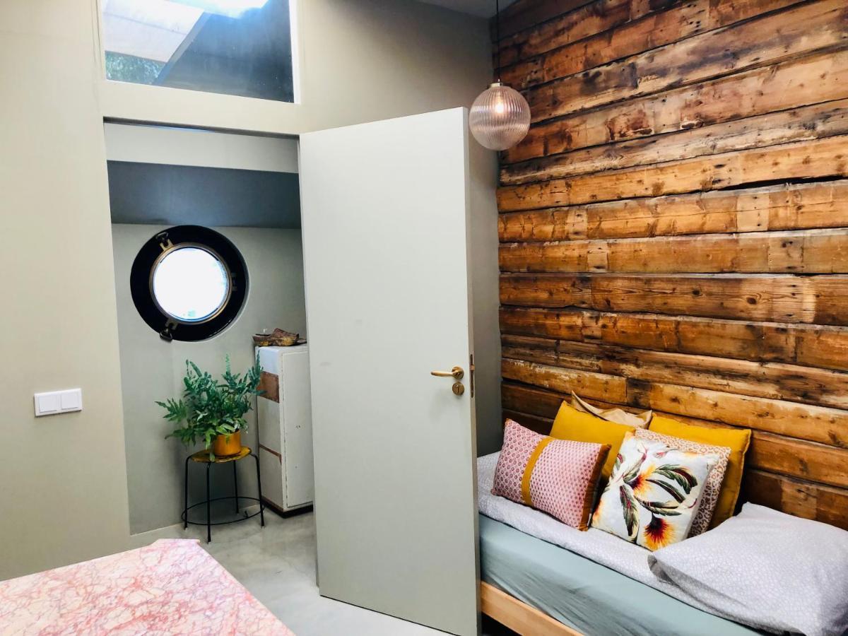 Houseboat Tante Piet Hotel อัมสเตอร์ดัม ภายนอก รูปภาพ